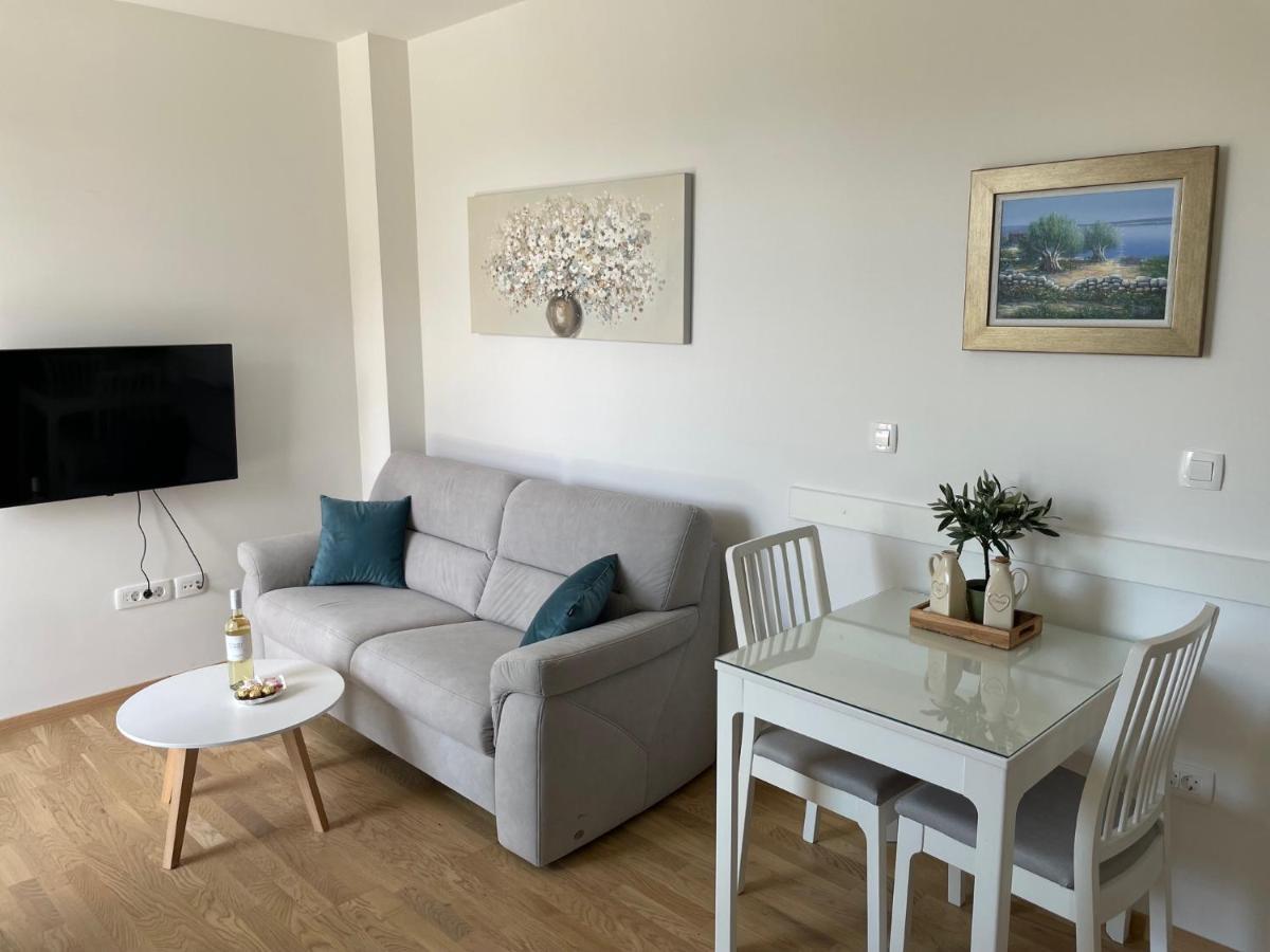 Studio Apartment Maris Podstrana Zewnętrze zdjęcie