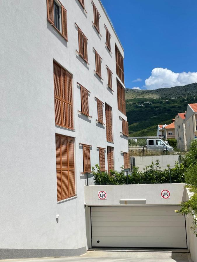 Studio Apartment Maris Podstrana Zewnętrze zdjęcie